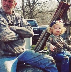 Meet your Posher, Charles